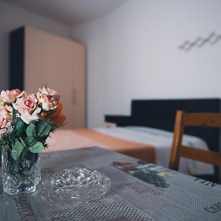 Home Peterpan, B&B Direttamente Sulla Piazza Casal Fiumanese ภายนอก รูปภาพ